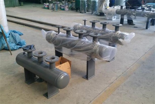 德宏德宏德宏蒸汽分气缸7.jpeg